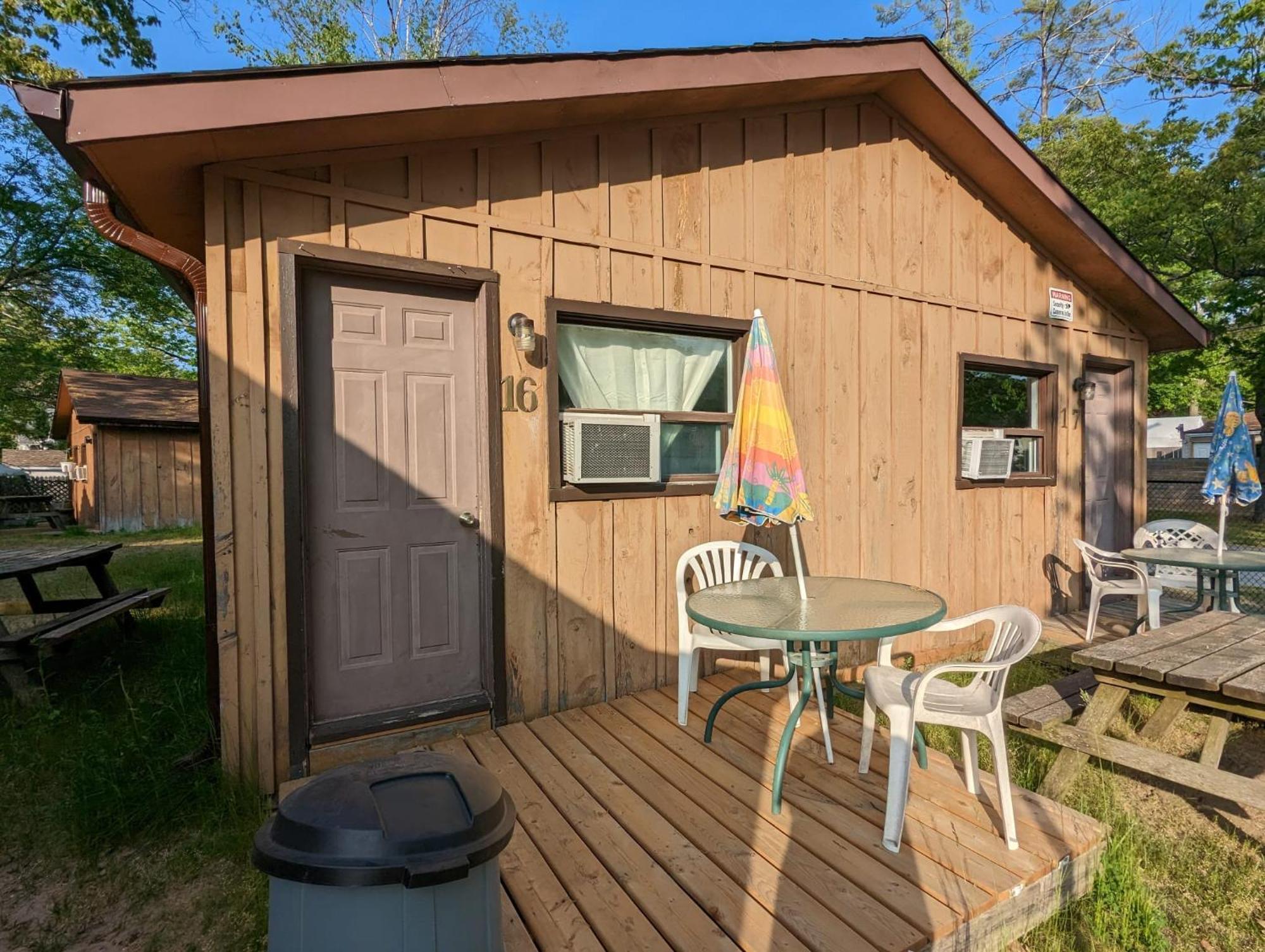 Tiny Wood 16 Holiday home *